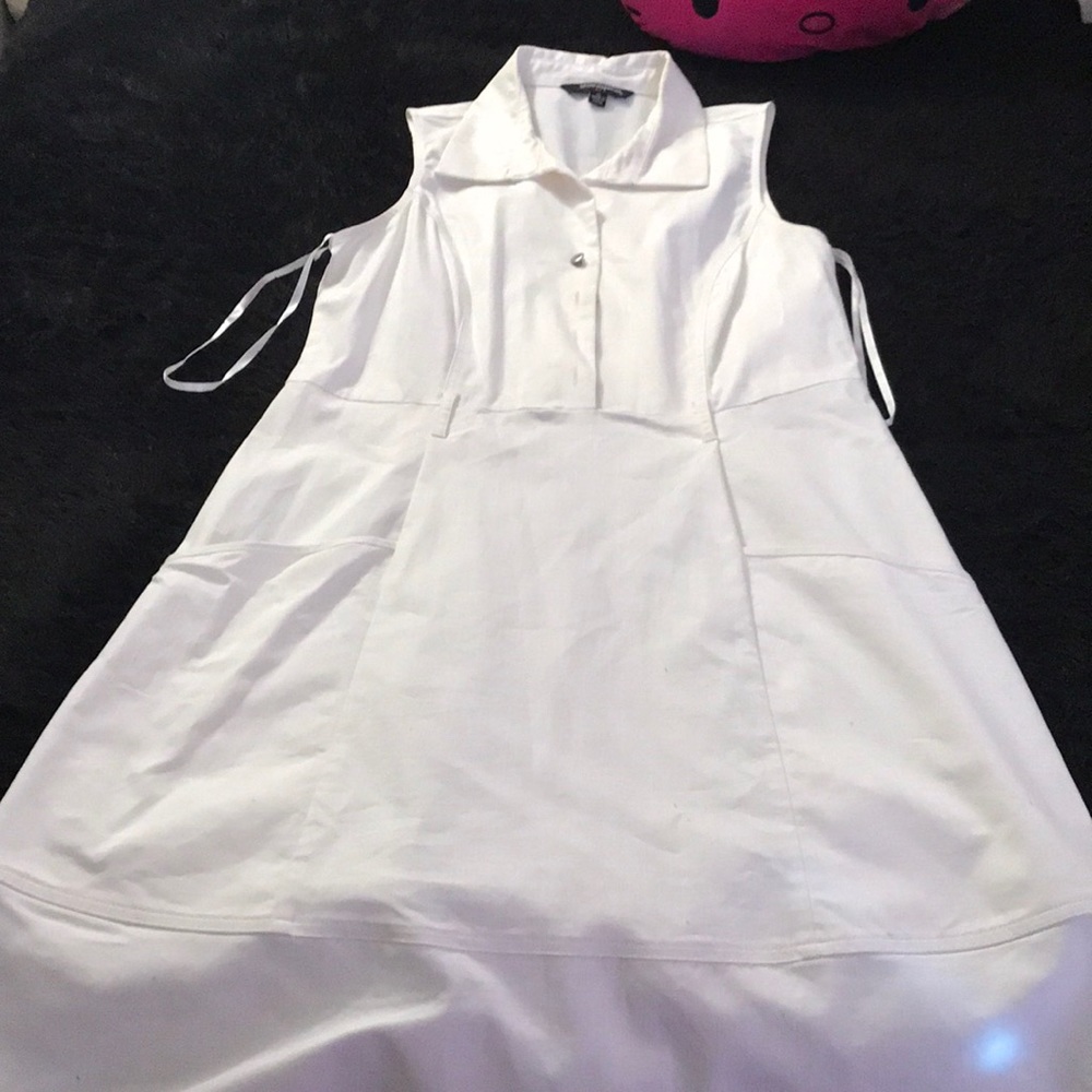 I’m selling a white dress. Size 12